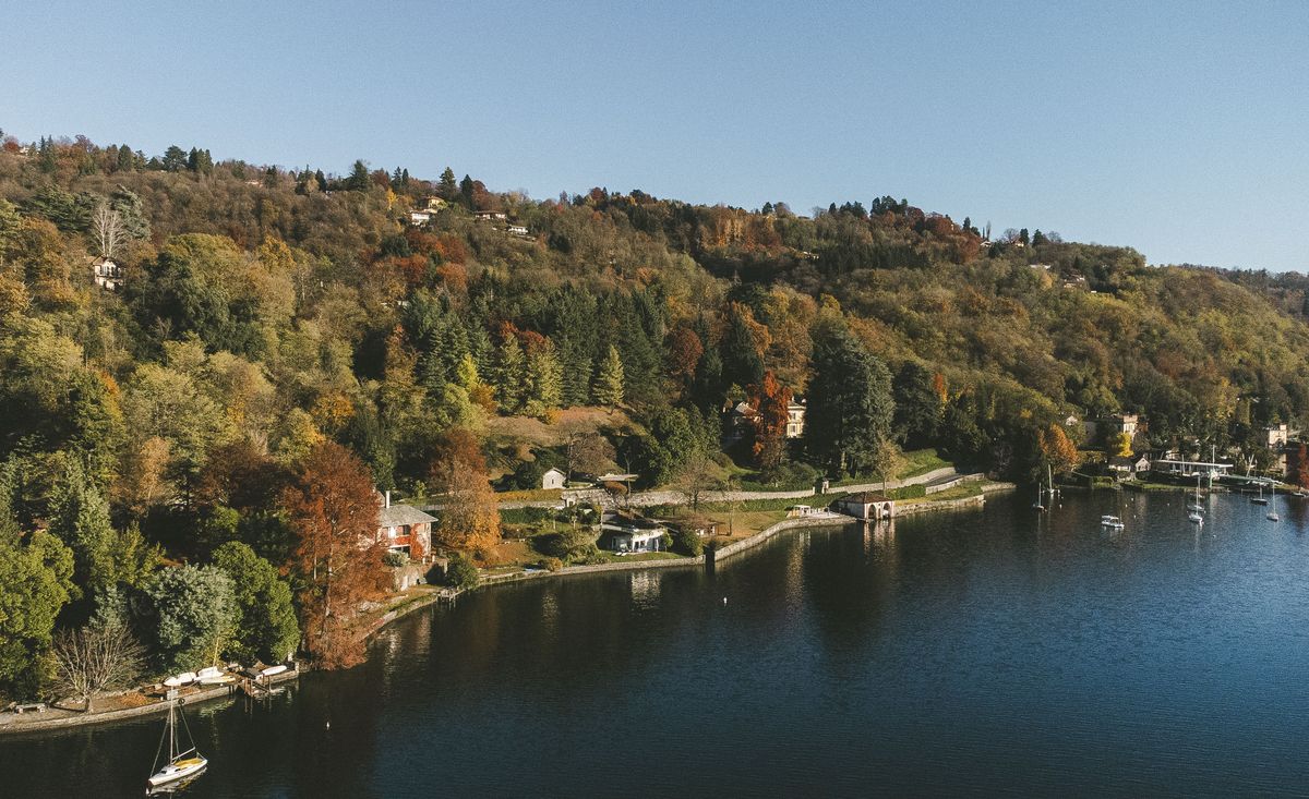 The east shore of Lake Orta in late autumn.