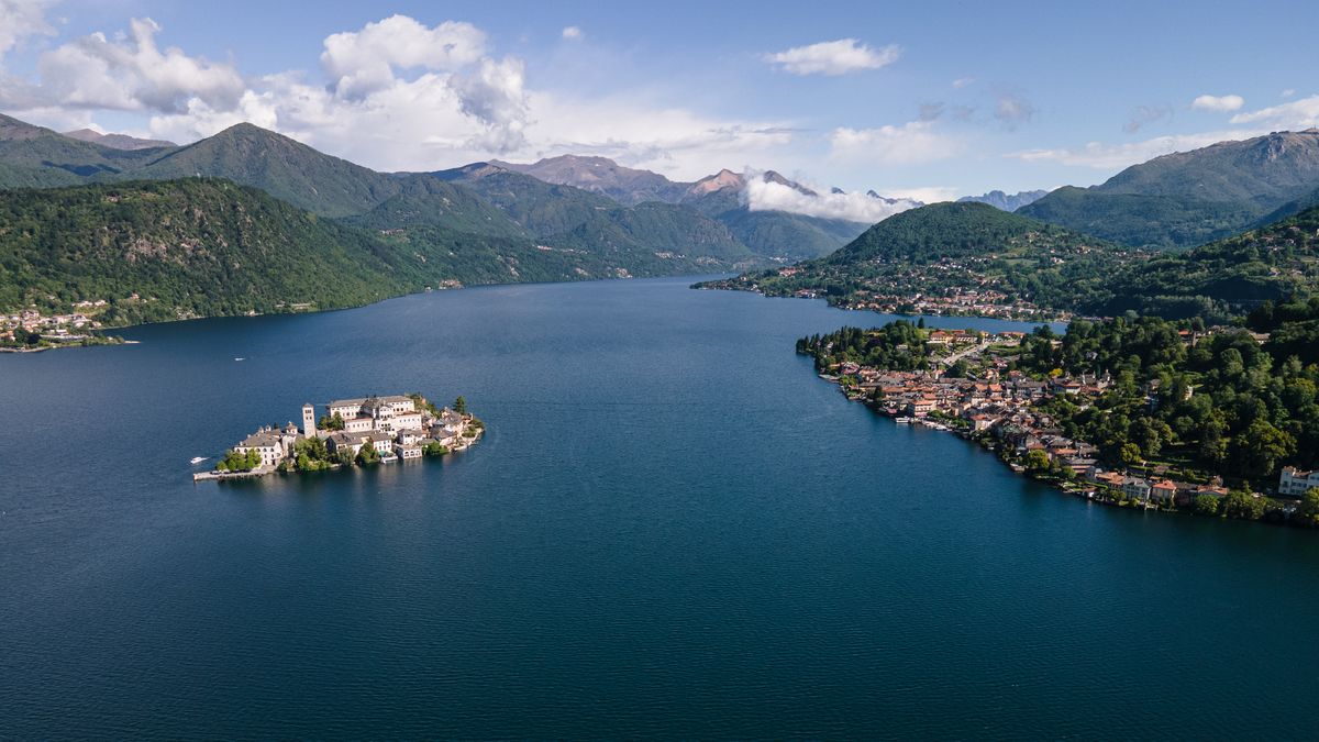 Lake Orta from the south: Isola San Giulio, the Orta peninsula and the snowy Alps behind.