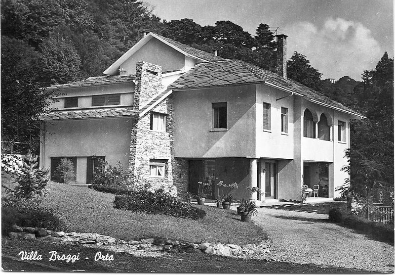 Vintage postcard of Villa Broggi seen from the garden, 1950s