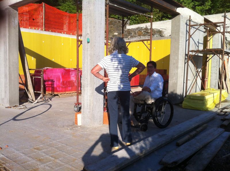 Maura and Silvio Broggi visiting the Villa Volpe construction site